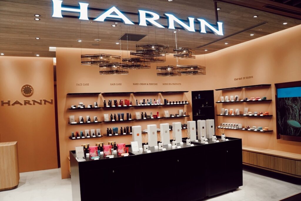 五つ星ホテルが認めるブランド「HARNN」の旗艦店が新たにオープン キレイノート