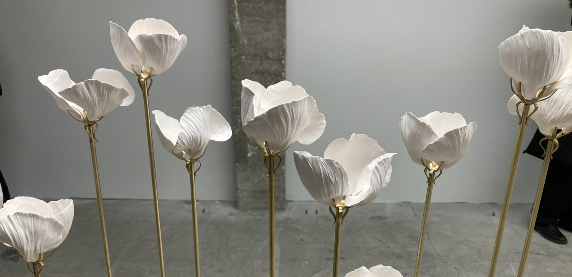 パリ、香水のアート展へ。香りを見て、感じる「Francis Kurkdjian」30周年の回顧展