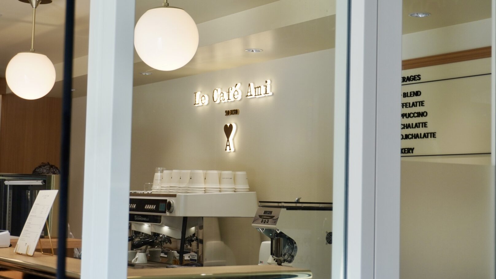 表参道に1年限定オープン！予約必須・話題の「LE CAFÉ AMI TOKYO」、リアル体験レポ