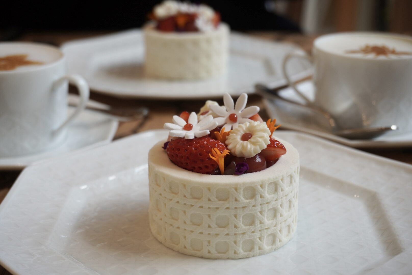 【速報レポ】東京・代官山に誕生。カフェ ディオール by アンヌ＝ソフィー・ピック バンブー パビリオン