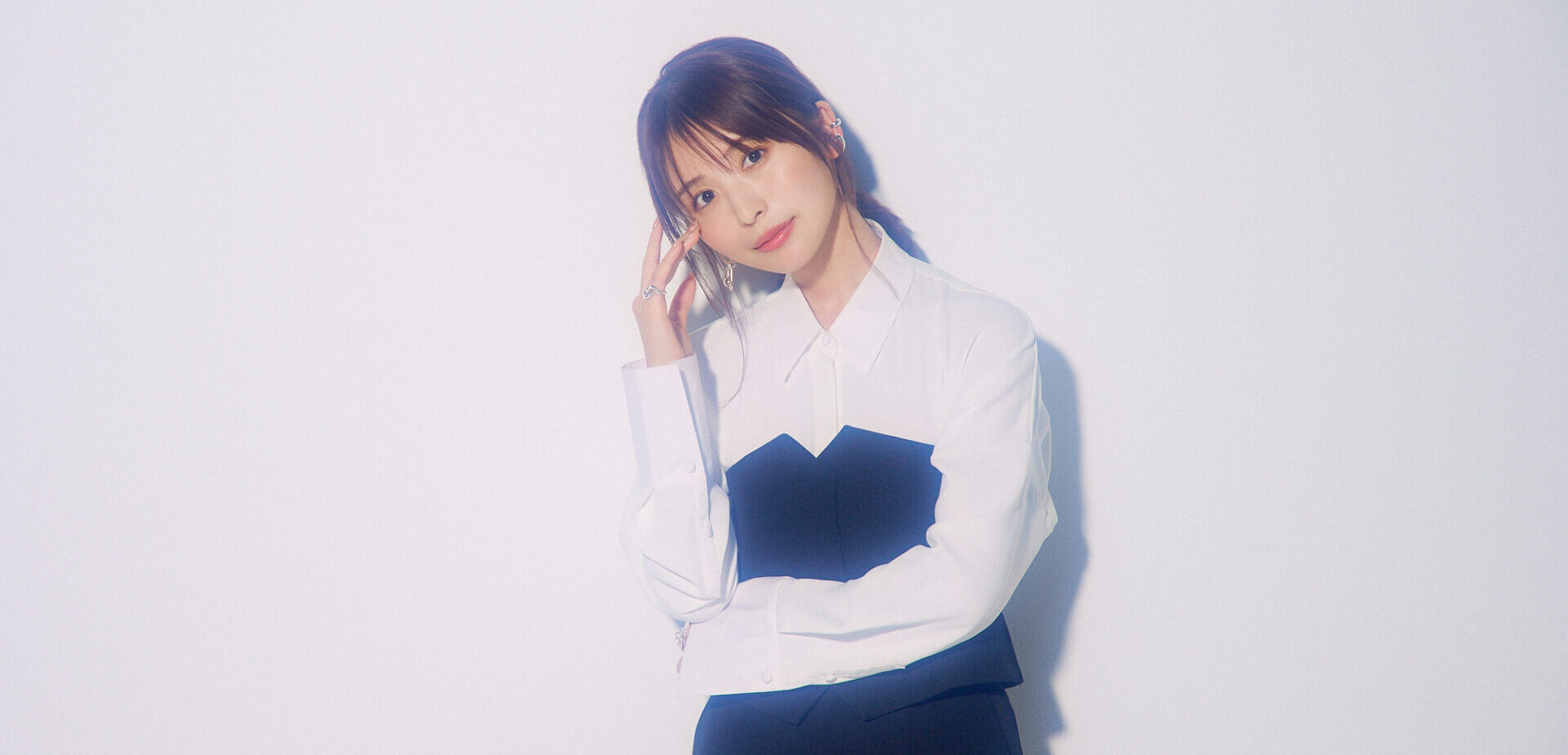 【俳優・長濱ねる】オンとオフの切り替えは「自分のためだけにメイクをする時」