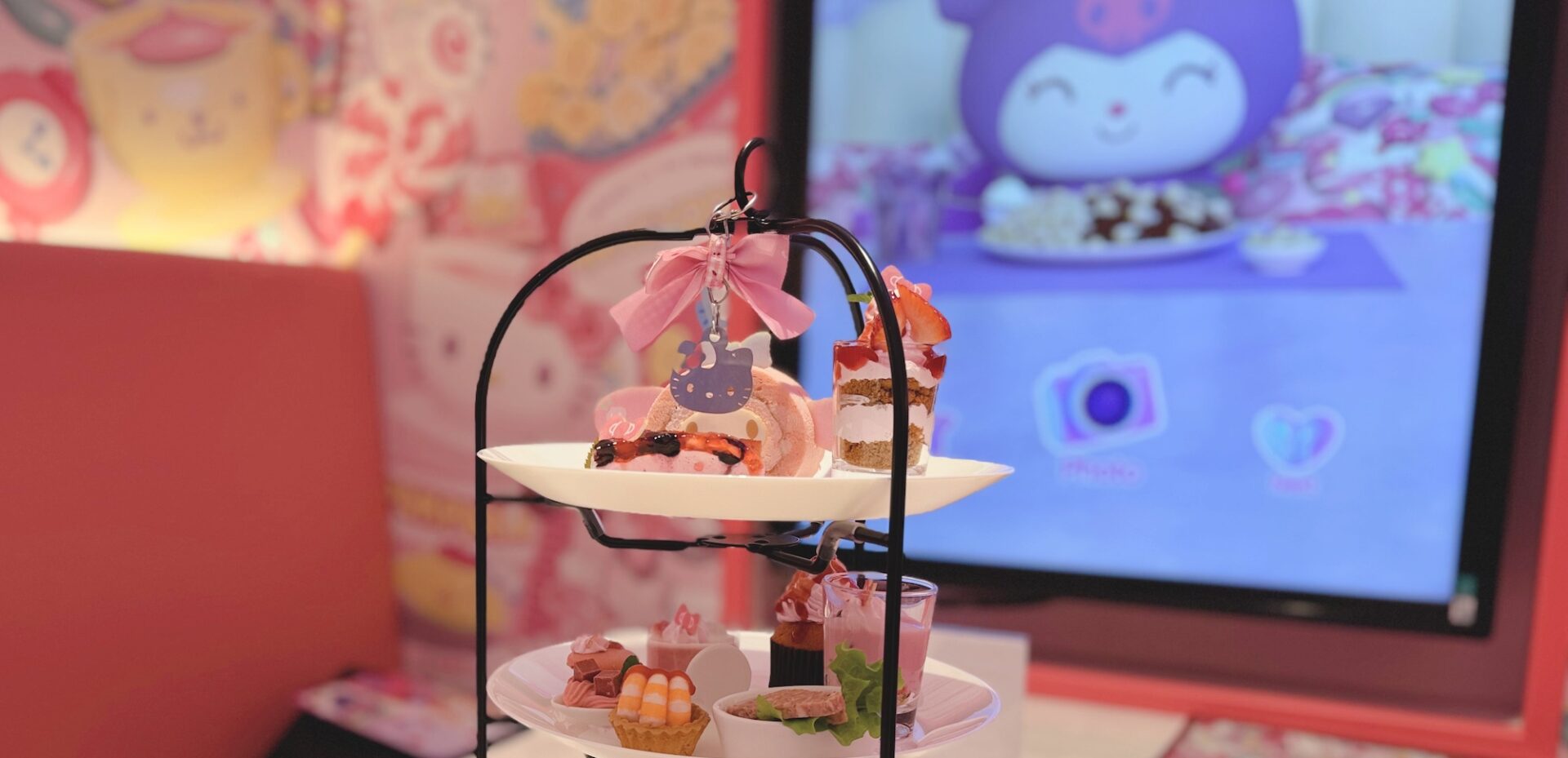 大人もときめくサンリオカフェ原宿で、アフタヌーンティー