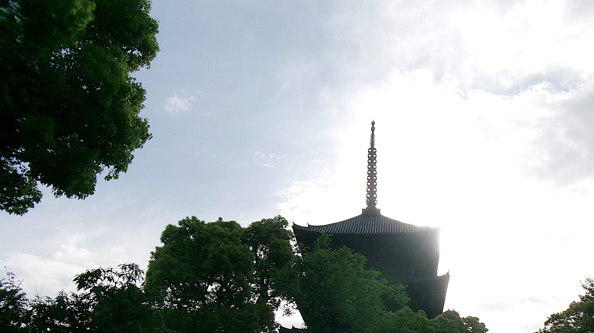 静かな京都に出会う旅。「OMO3京都東寺」で味わう“心の時空トリップ”