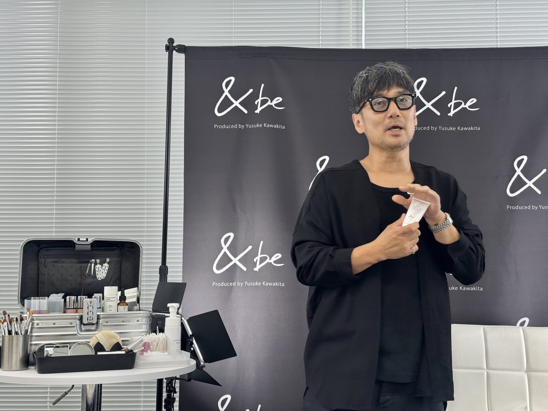 その常識はNG？河北氏が「&be」の新製品とともに教える美容のプロ技