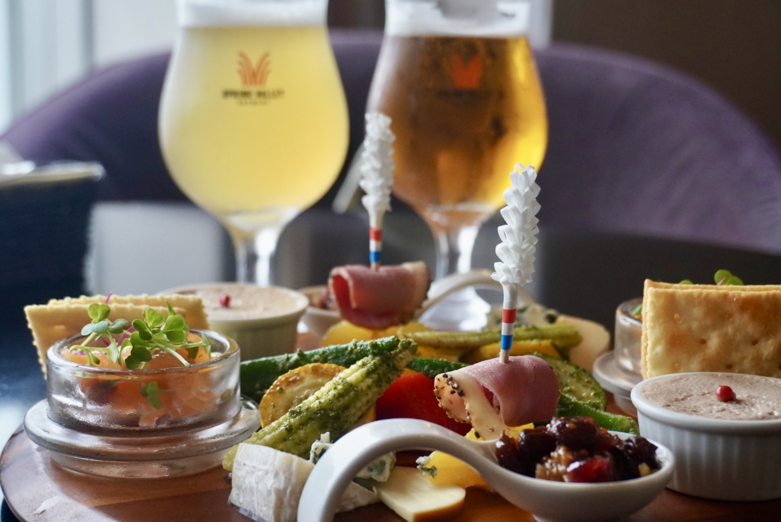 【横浜ベイシェラトン ホテル＆タワーズ】夜景とフレンチを味わう。ホテル最上階で楽しむ、大人のビアフェスタ2026