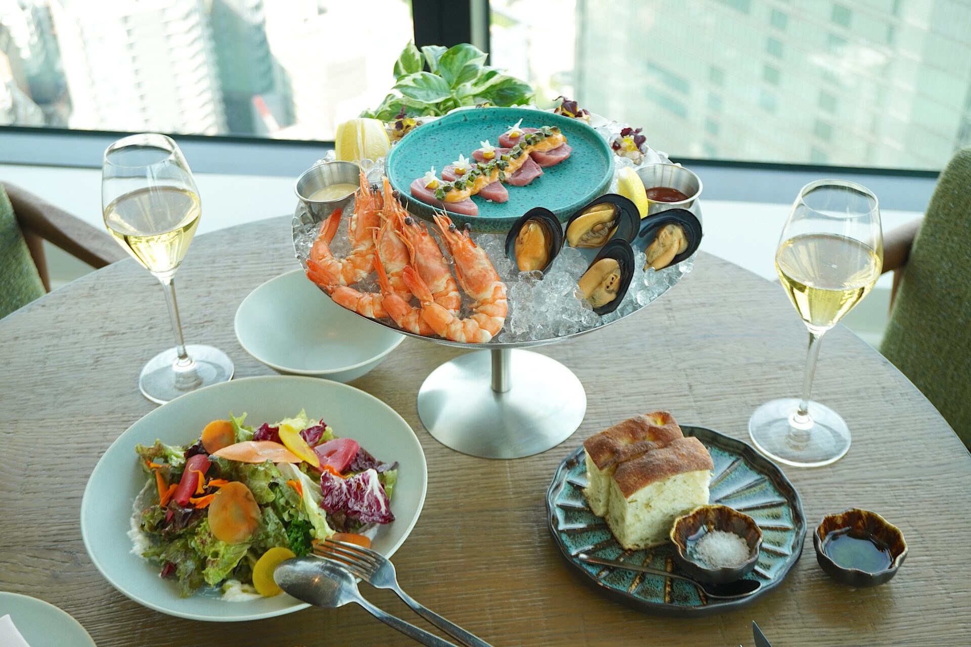 都会のオアシス「1 Hotel Tokyo」のレストラン「NiNi」で味わう、心と身体を満たすブランチ