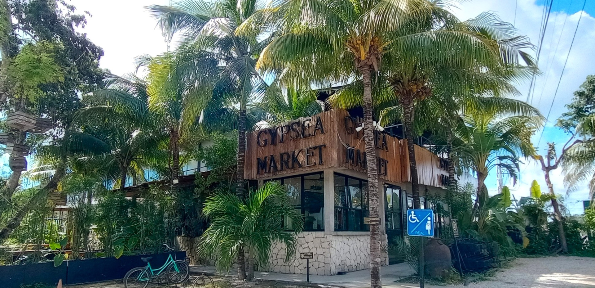 【トゥルム】ウェルネス意識の高いメキシコの町で、自然派ショップを巡る